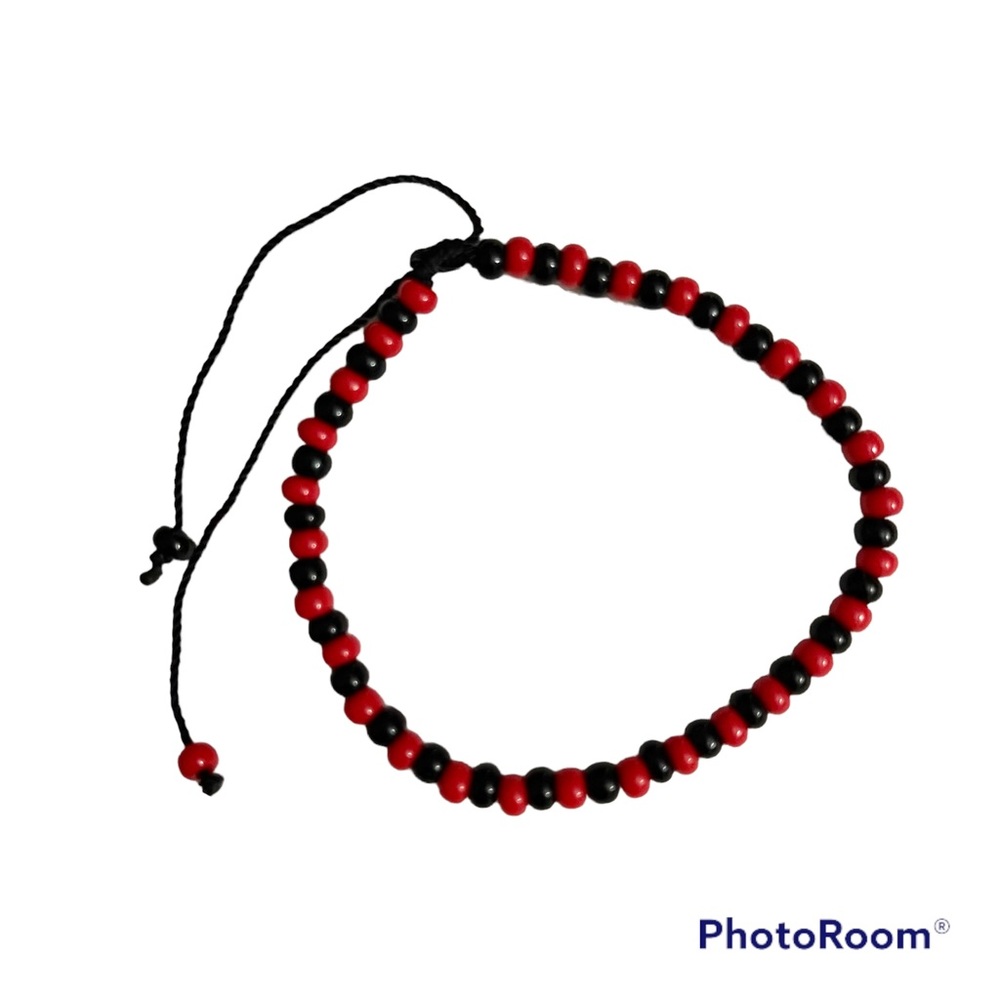 Elegua drawstring bracelet/ pulsera de Hilo Elegua